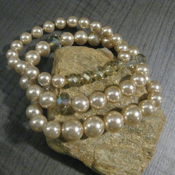 Champagne Color Bracelets with Dangle Earring Set - Picture 6 of 7